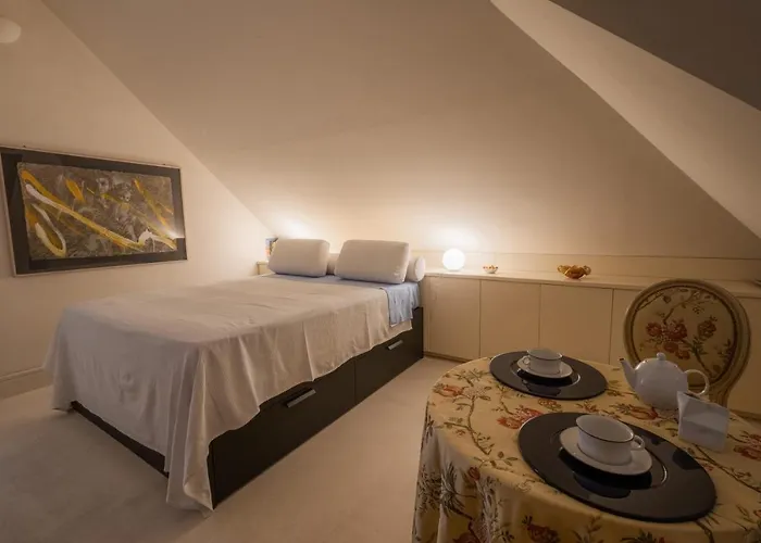Attico Palazzo Giustiniani 3*